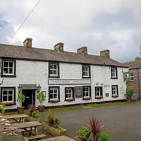 Hotel Craven Heifer 3*